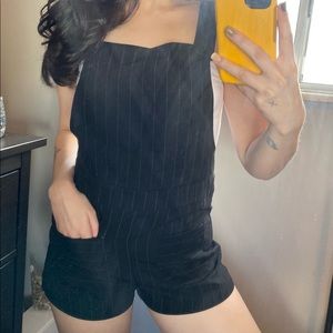 Suite Benedict Overalls - size Small